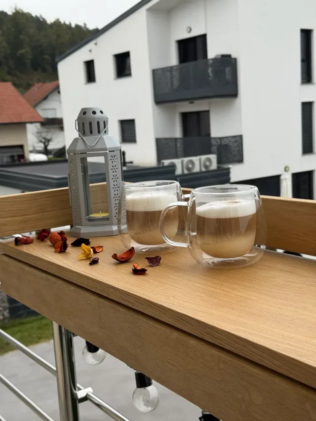 Kraswood Balkongeländer tisch Kaffee Nüsse